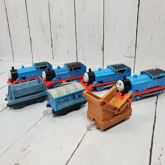 Thomas & Friends TrackMaster Thomas Motorized Trains Lot Kids Toys Various GUC - Picture 3 of 5